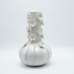 ΒΑΖΟ ΜΕ ΛΟΥΛΟΥΔΙΑ ΚΕΡΑΜΙΚΟ ΛΕΥΚΟ 21.5x21.5x34cm